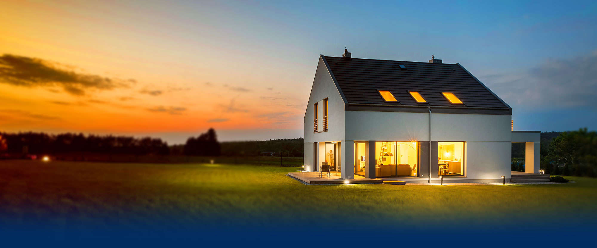 Bild Haus Startseite Haus mit erleuchteten Fenstern